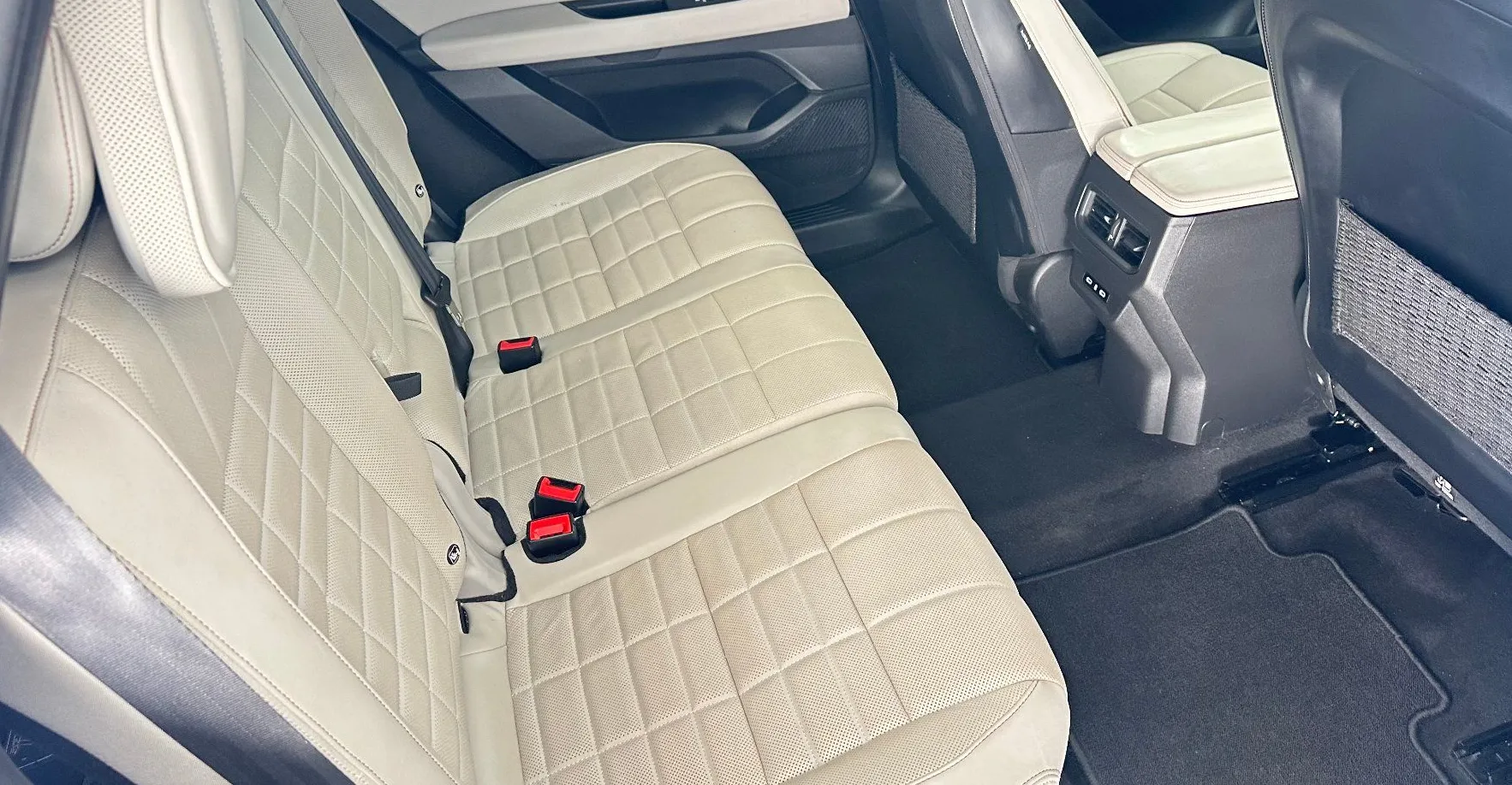 Zunanja slika - Renault Grand Espace - E-Tech full hybrid 200 Iconic.USNJE.KAMERA.7 SEDEŽ - 12