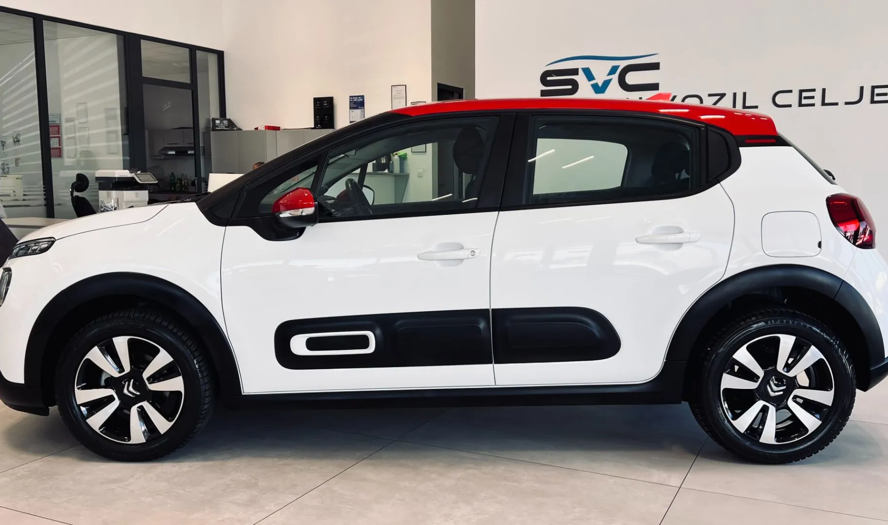Zunanja slika - Citroën C3 - 1,2 PureTech 83 Feel - 3
