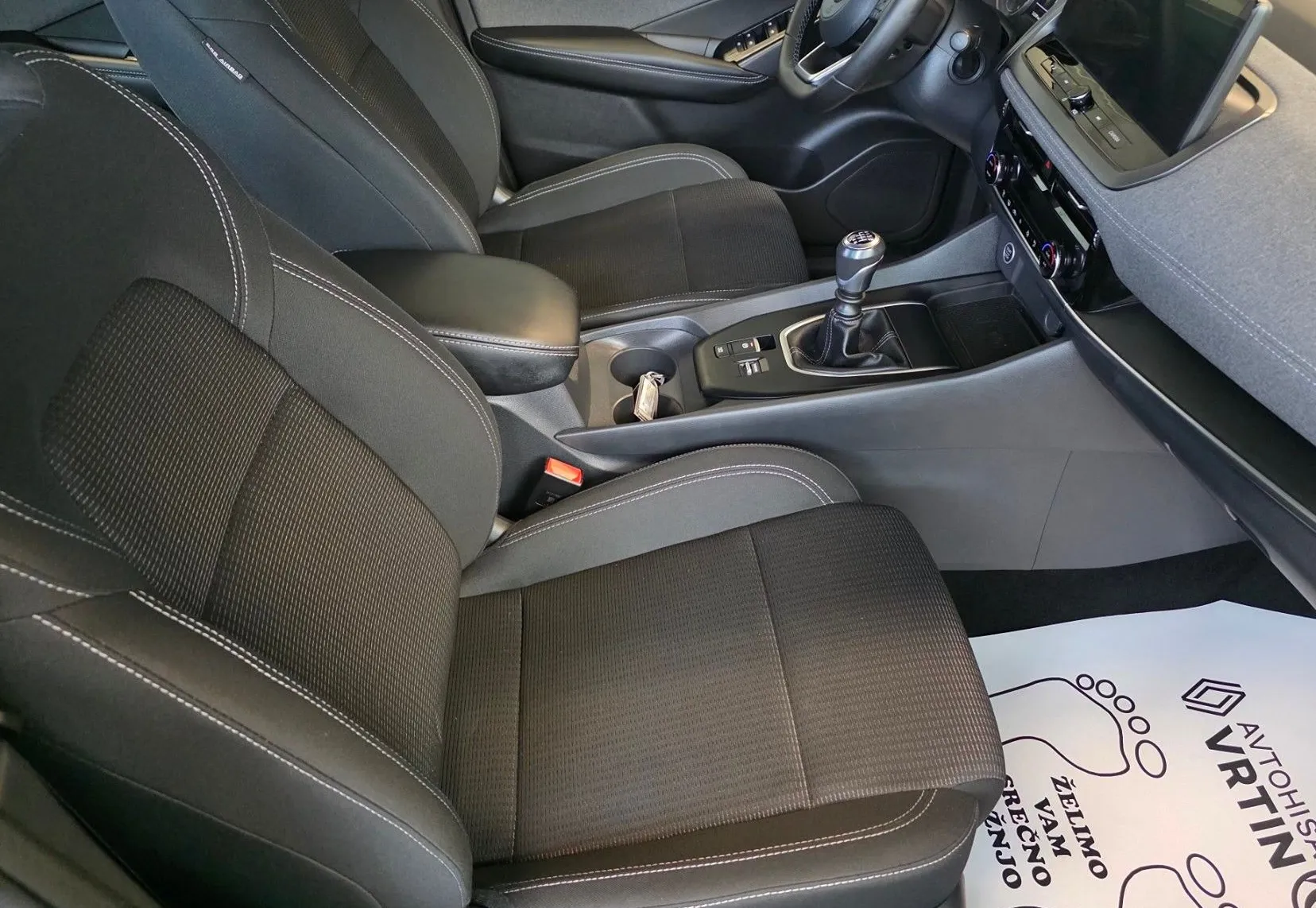 Zunanja slika - Nissan Qashqai - 1.3 DIG-T MHEV Acenta - 10