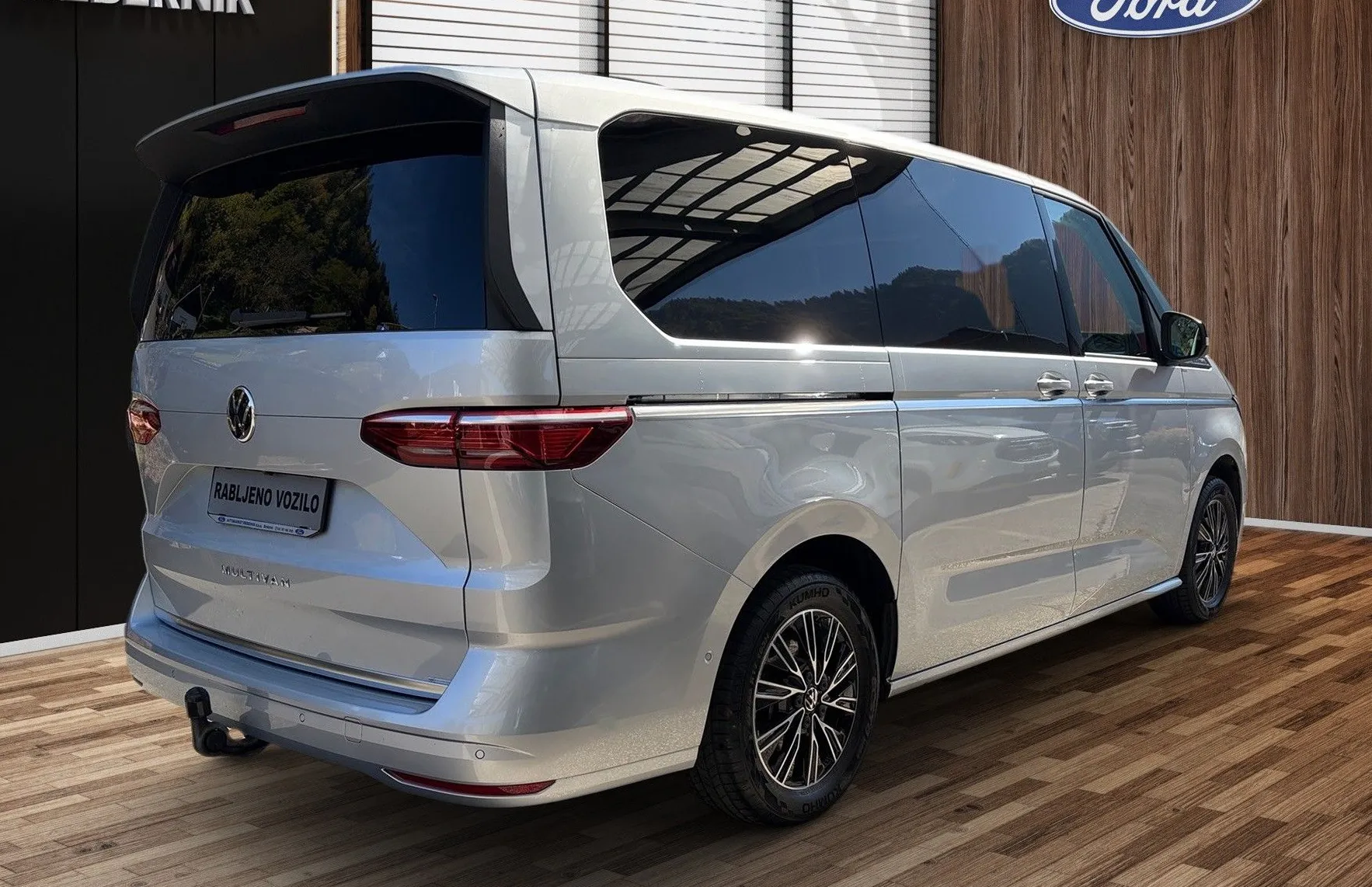 Zunanja slika - Volkswagen Multivan - T7 STYLE 2.0 TDI 150 PS DSG L2-SLO-1.LAST-ODLIČEN - 4