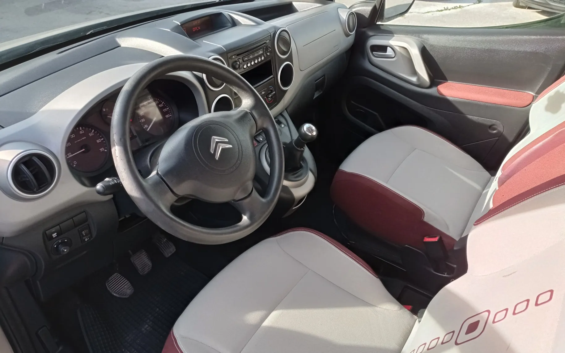 Zunanja slika - VW Caddy - Comfortline 1.6 TDI - 10