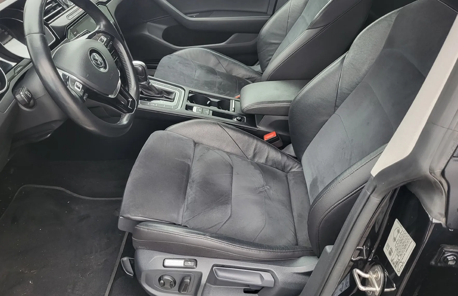 Zunanja slika - Volkswagen Arteon - 2.0 TDI 4MOTION avt. 140kW R-Line - 5