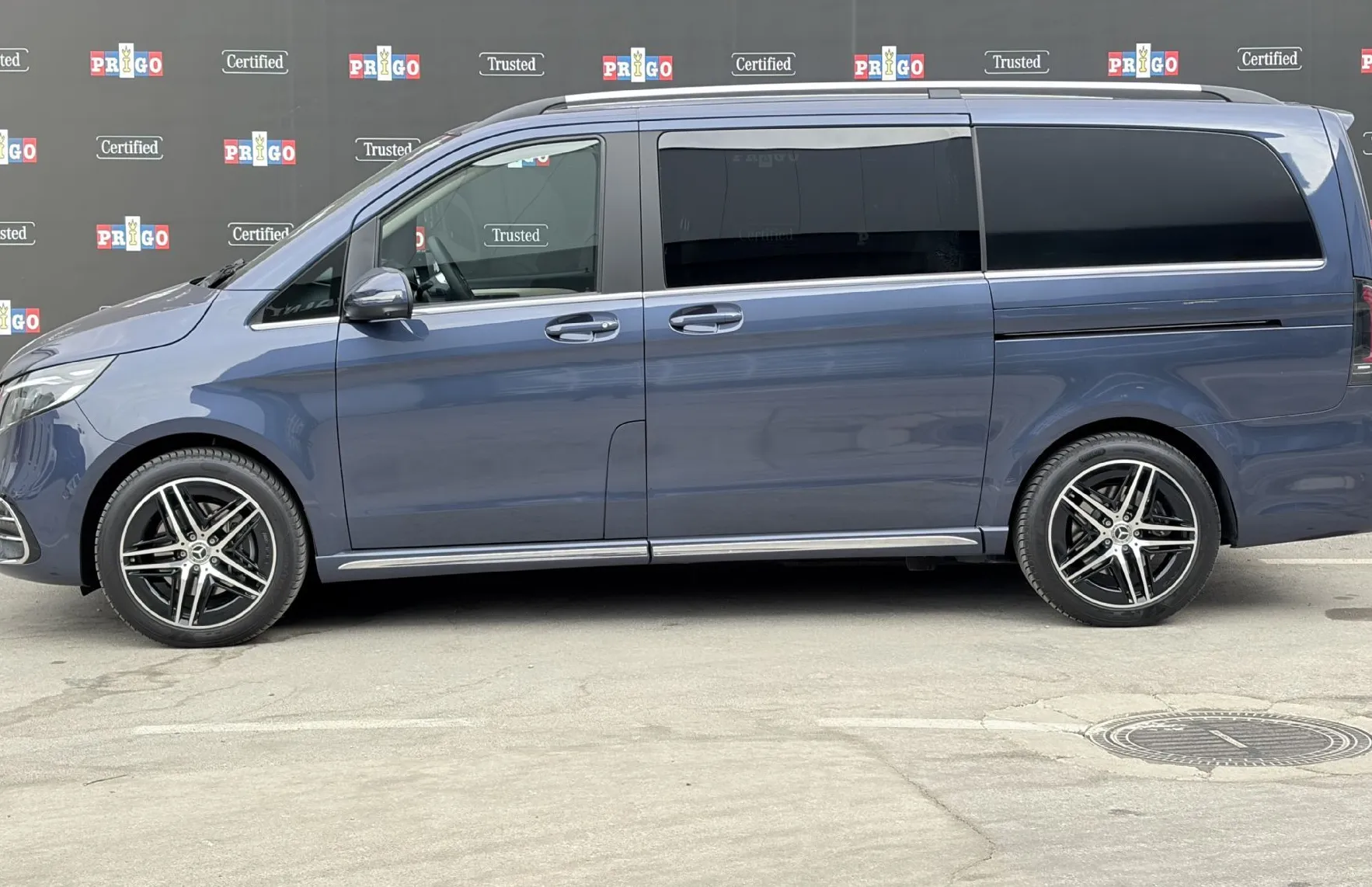 Zunanja slika - Mercedes-Benz V-Razred - V300d 4MATIC AMG Line Avt. - N1 tovorni 5 sed. - 2
