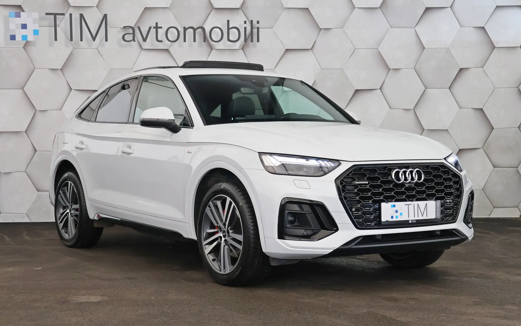 Zunanja slika - Audi Q5 - Sportback 40 TDI Quattro S-Tronic S-Line 204KM - 2