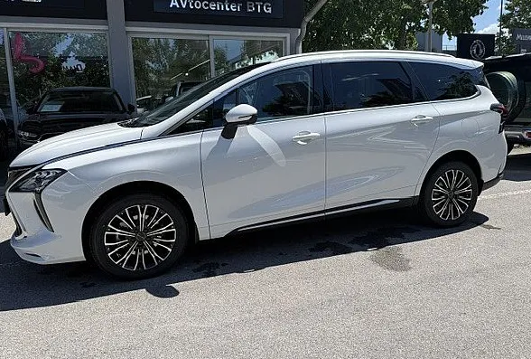 Zunanja slika - Forthing Forthing U Tour - U-Tour 1.5T PHEV MY2026 ADAS - NA ZALOGI - 7