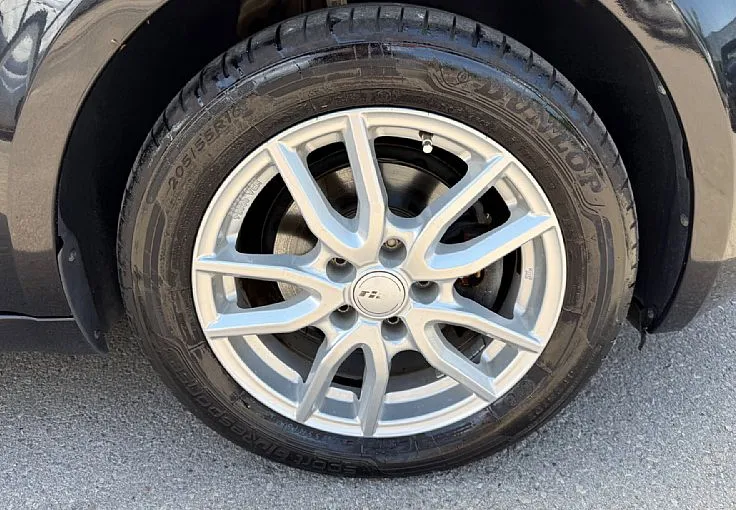 Zunanja slika - Škoda Octavia - Combi 1.6 TDI Ambition DSG - XENON - NAVI - PDC - - 11