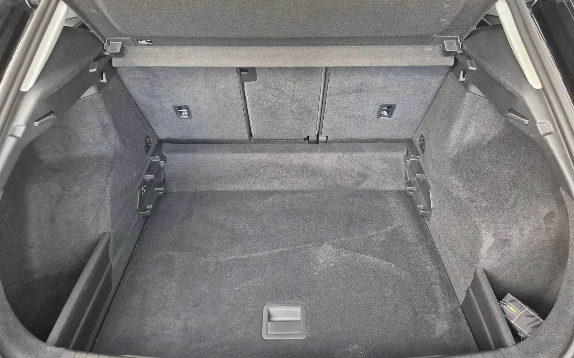 Notranja slika - Audi Q3 - 35 TFSI S tronic 110 150 ODLIČEN SUPER PRILOŽNO - 10