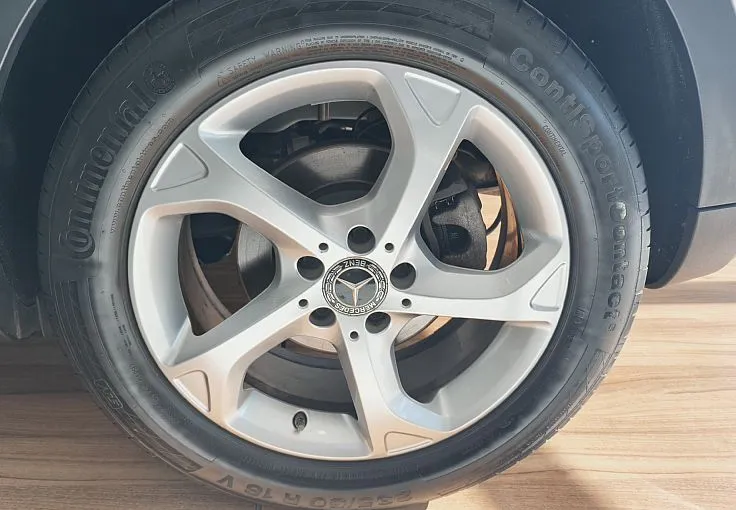 Zunanja slika - Mercedes-Benz GLA-Razred - 180 URBAN PRO AVT-PANORAMA-KAM-EL.PRTLJ-LED-VIDEO - 4