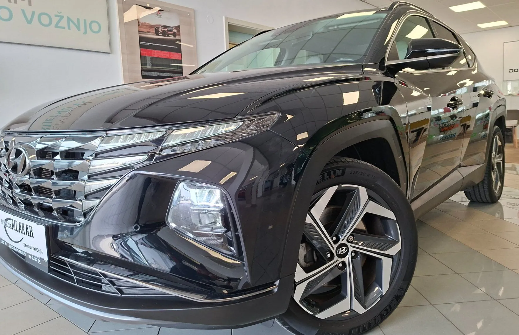 Zunanja slika - Hyundai Tucson - 1.6 T-GDI Hybrid Impression Avt.-1.LASTNIK-SLO- - 2