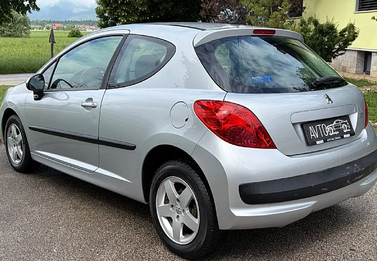 Zunanja slika - Peugeot 207 - Premium 1.4 16V - 7