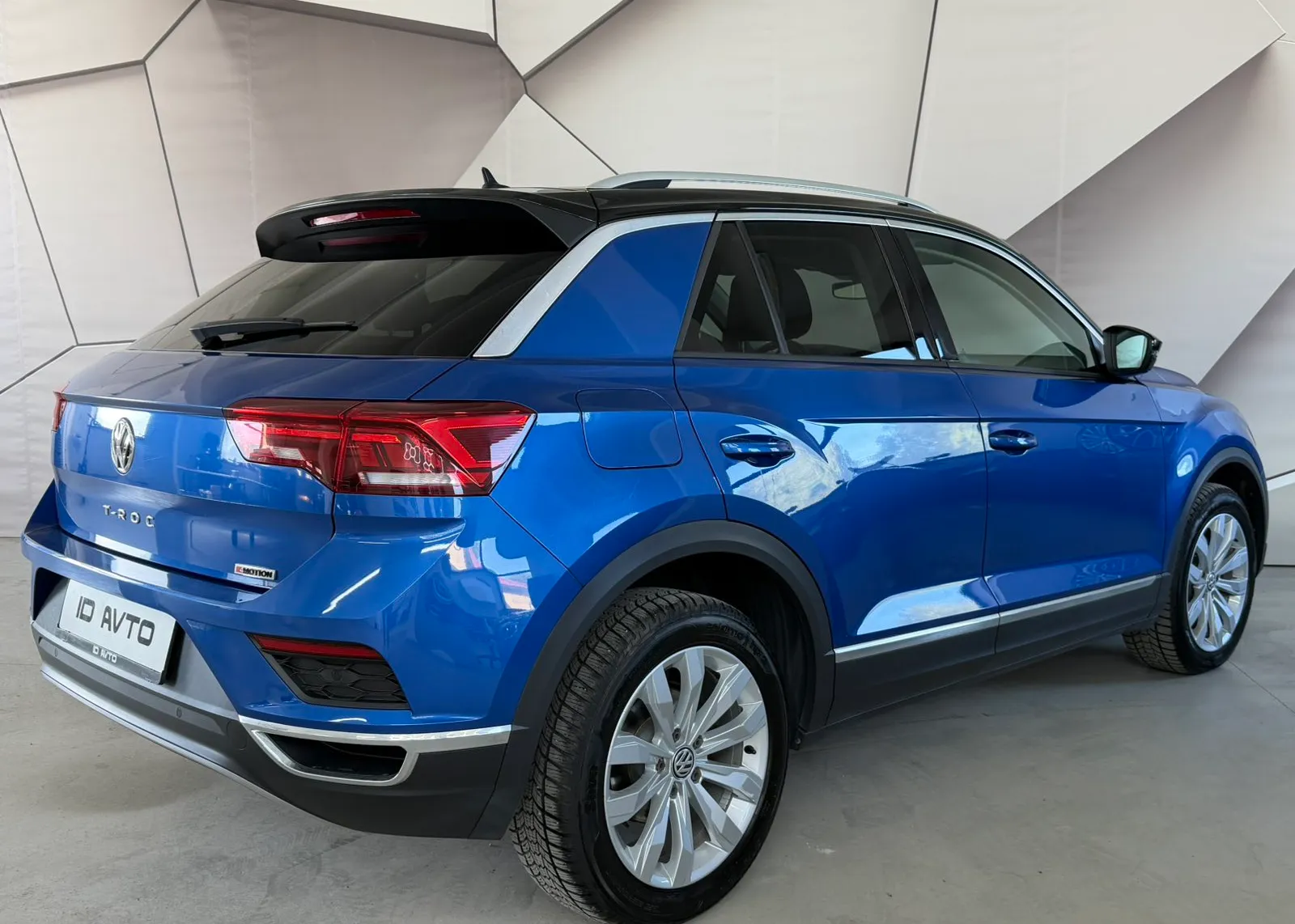 Zunanja slika - VW T-Roc - 2.0 TDI 4M AUT. - 4