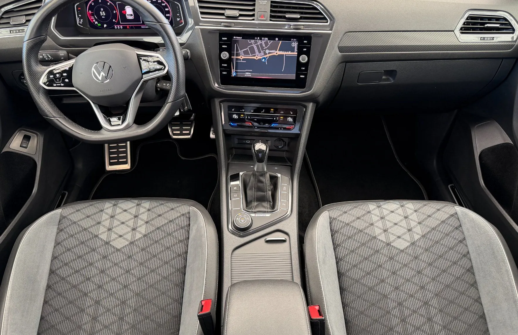 Zunanja slika - Volkswagen Tiguan Allspace - R-LINE 2.0 TDI 4M DSG VL.KLJUKA-MATRIX LED-KAMERA - 6