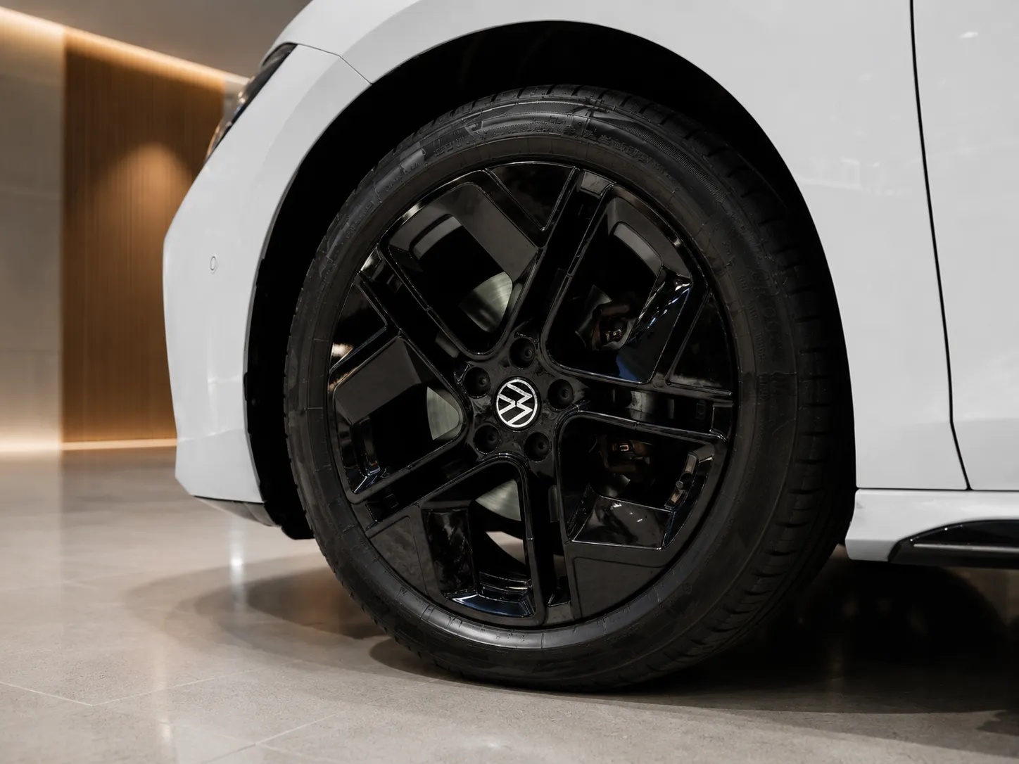 Zunanja slika - Volkswagen Passat - R-Line SLO.DSG.MAX OPREMA. PANORAMA. MASAŽA - 5
