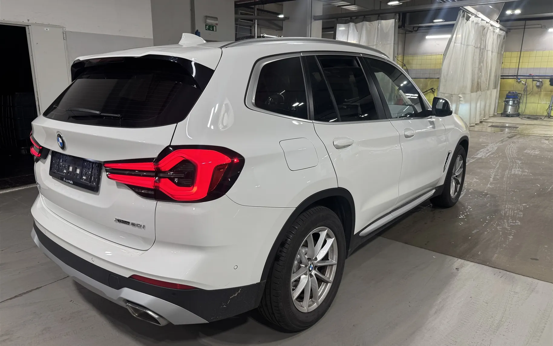 Zunanja slika - BMW X3 - xDrive20i - 2