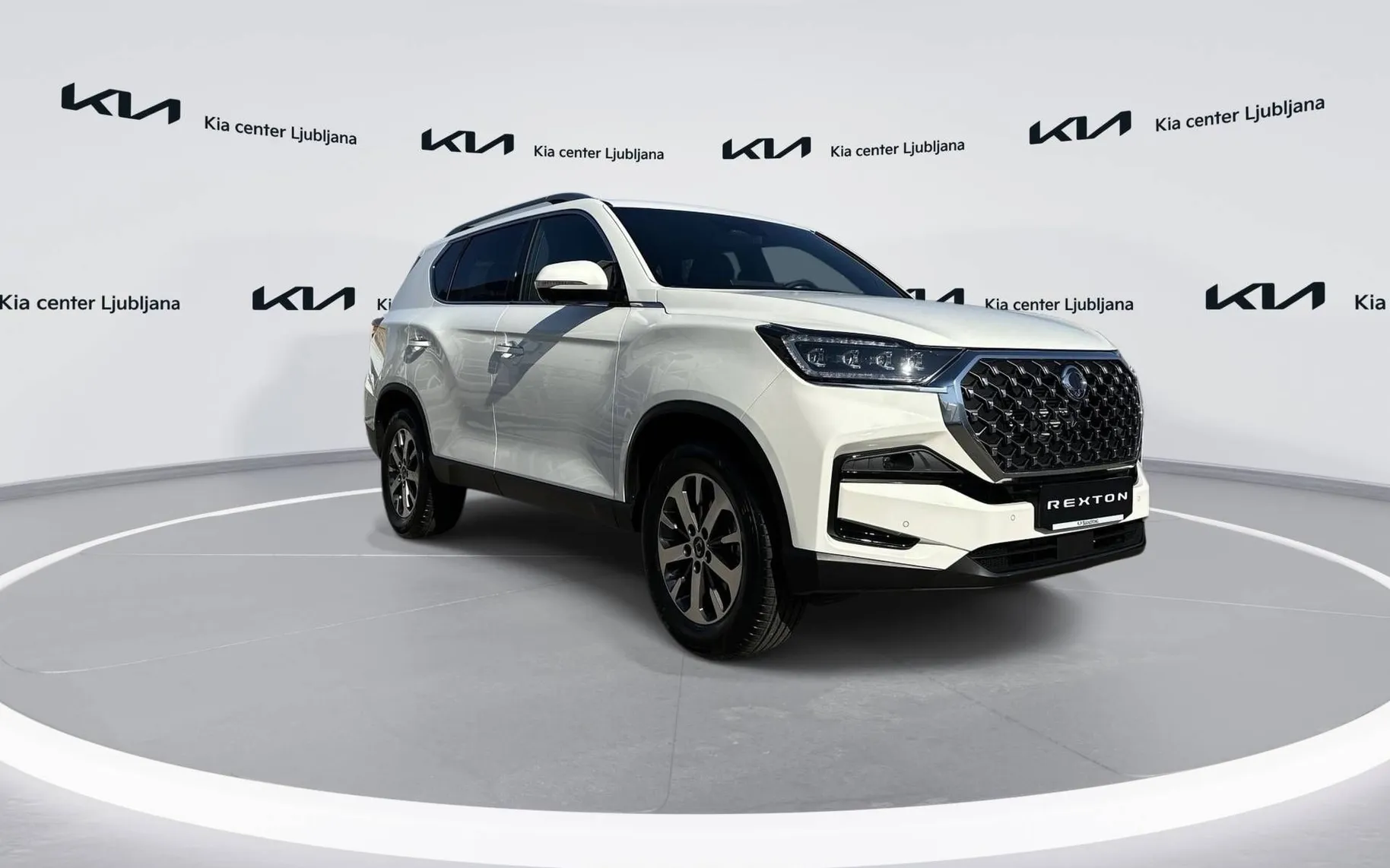 Zunanja slika - KG Mobility Rexton - 2.2 XDI LIMITED PLUS 4x4 A T - 3