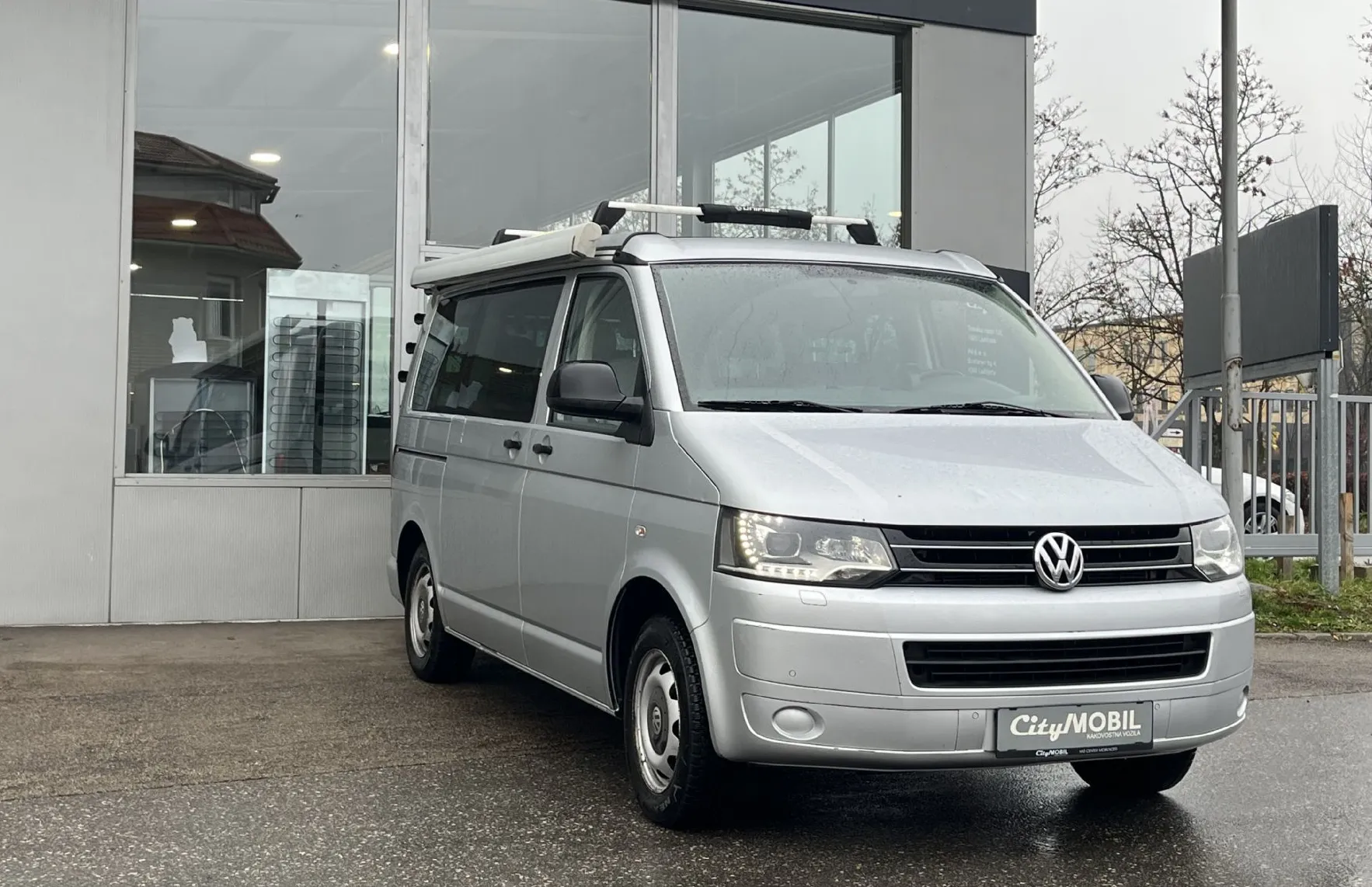 Zunanja slika - Volkswagen California - 1 LASTNIK-GRETJE SEDEŽEV-KLIMA - 8
