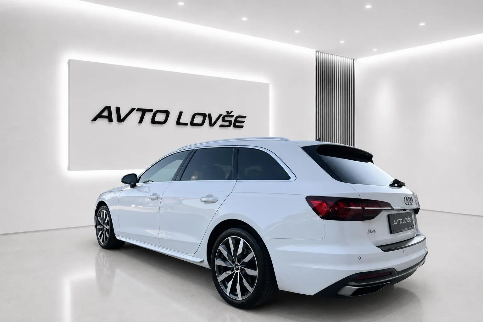 Zunanja slika - Audi A4 Avant - 35 TDI S tronic-1 LASTNICA-VIRTUAL-MATRIX-KLJUKA - 5