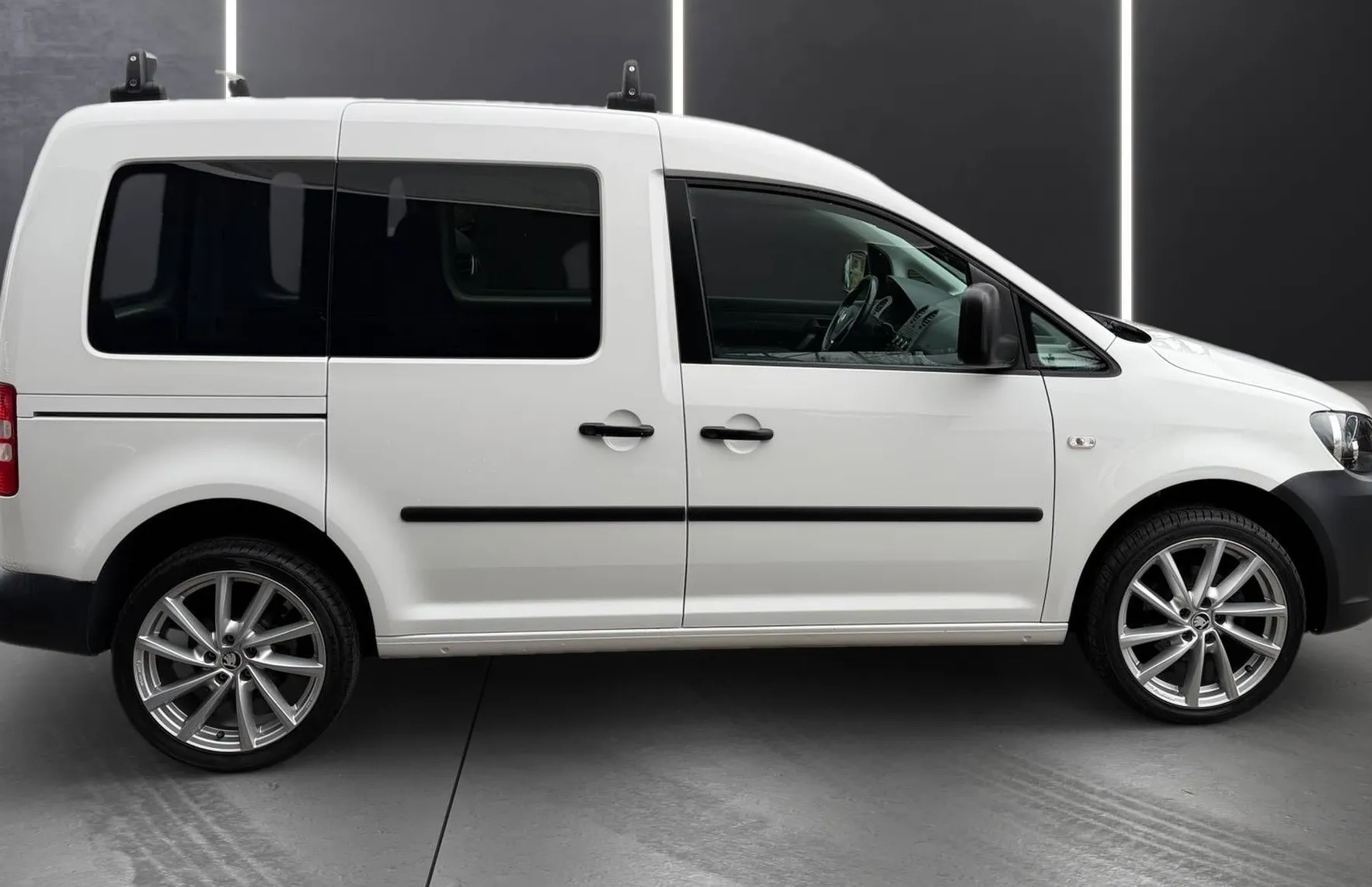 Zunanja slika - VW Caddy - 1.6 TDI MOŽNOST FINANCIRANJA BREZ POLOGA TOP - 8