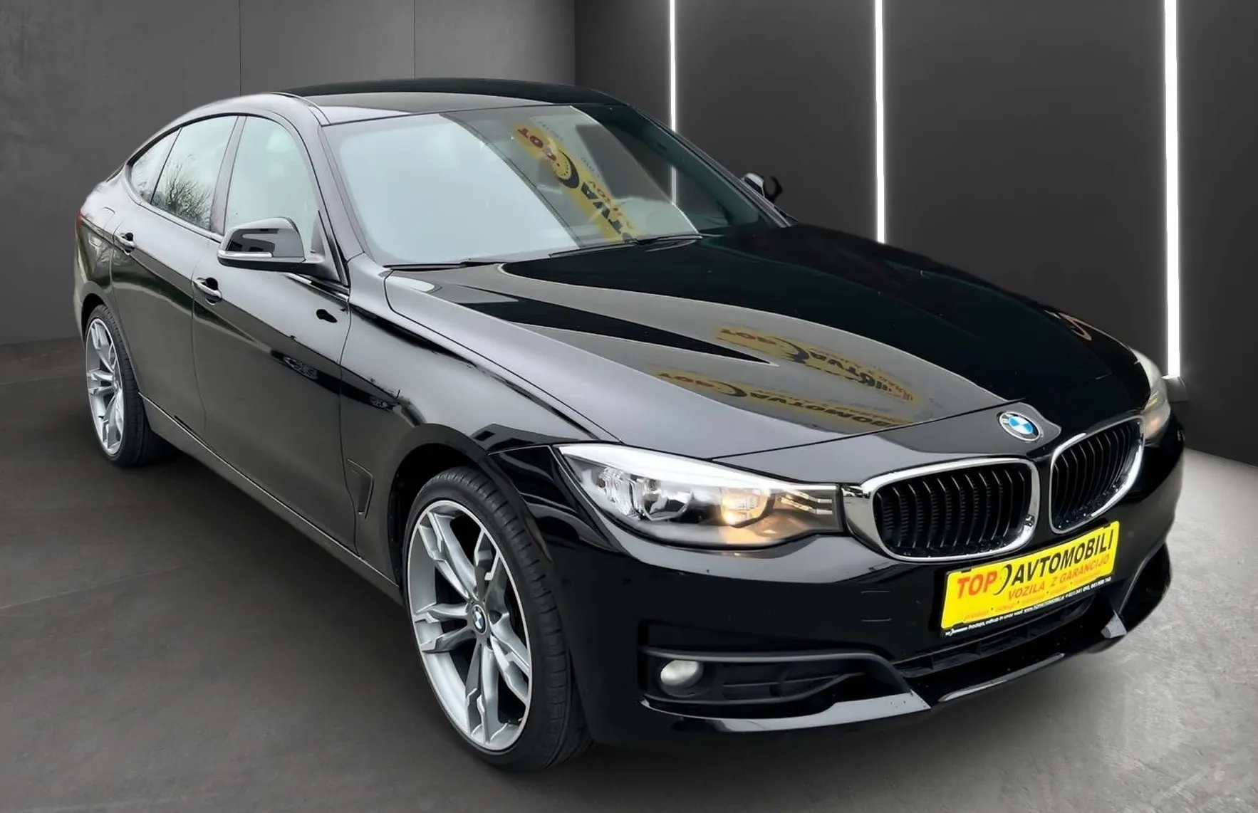 Zunanja slika - BMW Serija 3 - Gran Turismo: 318d TEMP NAVI MOŽNOST FINANCIRANJA BREZ P - 9