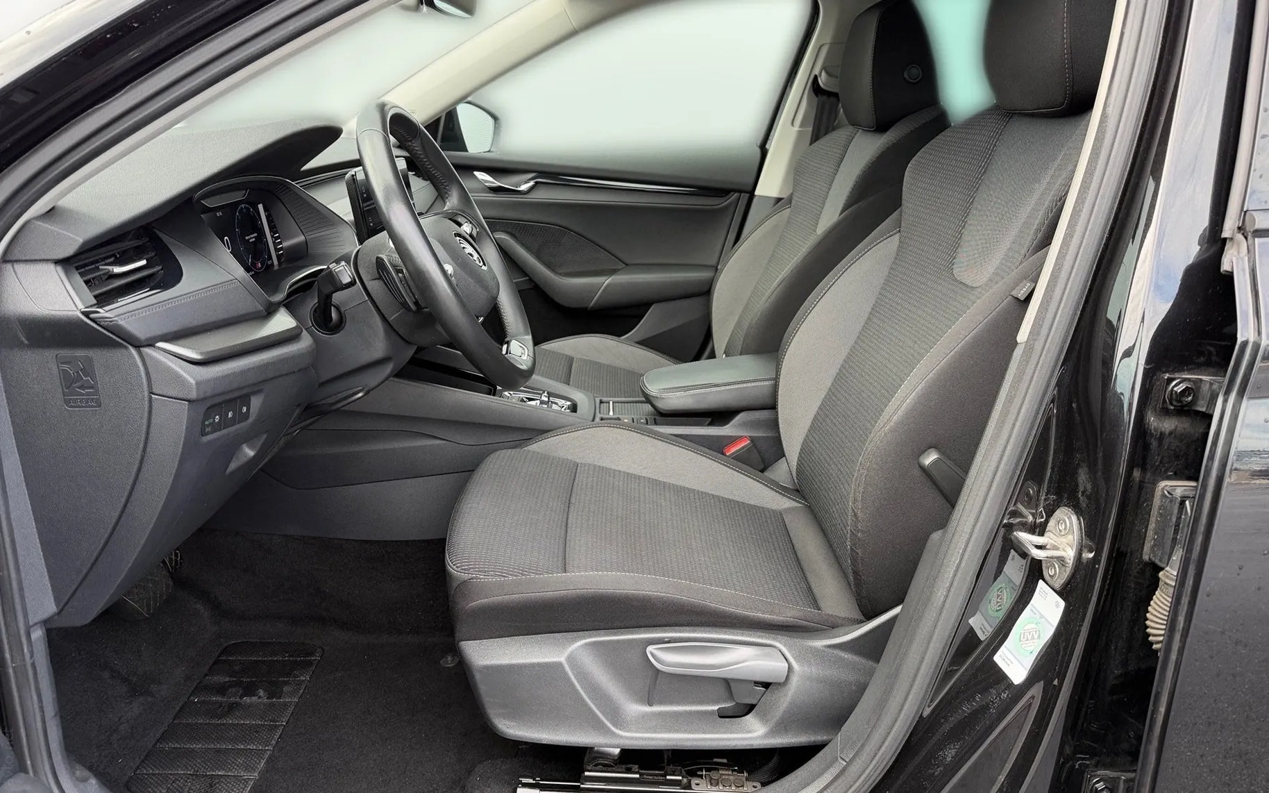 Notranja slika - Škoda Octavia - Combi 2.0 TDI Ambition DSG-Virtual-Navi-AppConnect - 7