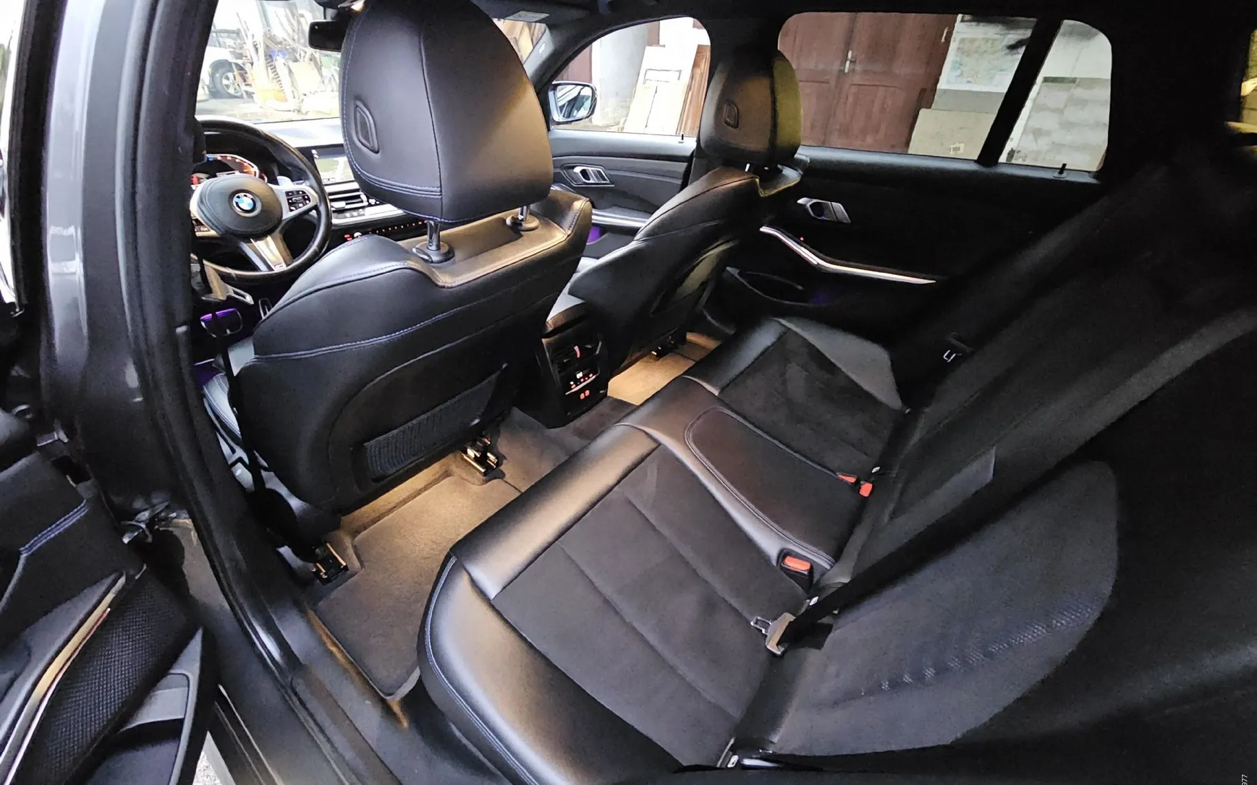 Notranja slika - BMW serija 3 Touring: - 320d M-OPTIC |VIRTUAL|NAVI|LED|ALU19|PDC|TOP|... - 10