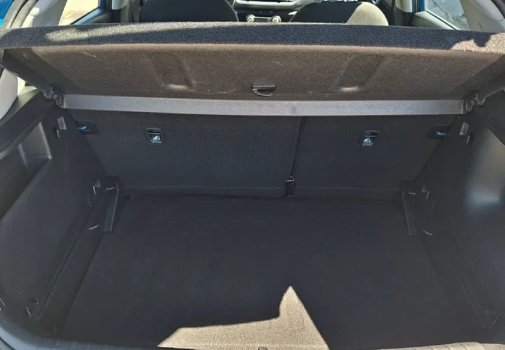 Zunanja slika - KIA Stonic - 1.0 T-GDi LX Urban 1. LASTNIK SLOVENSKO POREKLO - 10