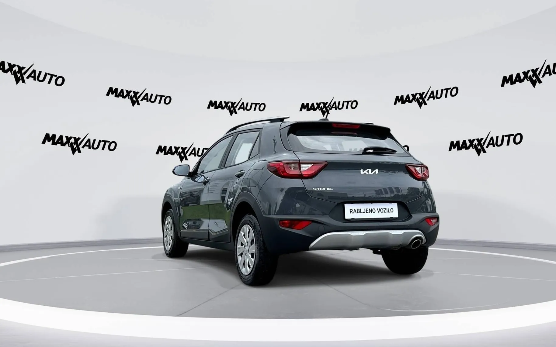 Notranja slika - KIA Stonic - 1.2 DPI LX Fun ISG - 7
