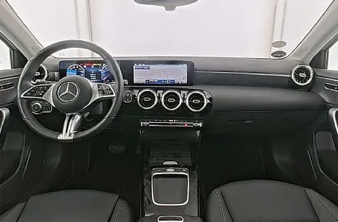 Zunanja slika - Mercedes-Benz A-Razred - 180 MHEV AVT-KAMERA-DAB-APPLE-LED-GRETJE-VIDEO - 5