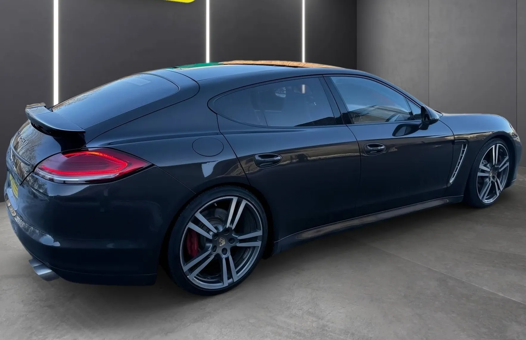 Zunanja slika - Porsche Panamera - TURBO RADAR XENON KAMERA MEMORY ZRAČNO - 8