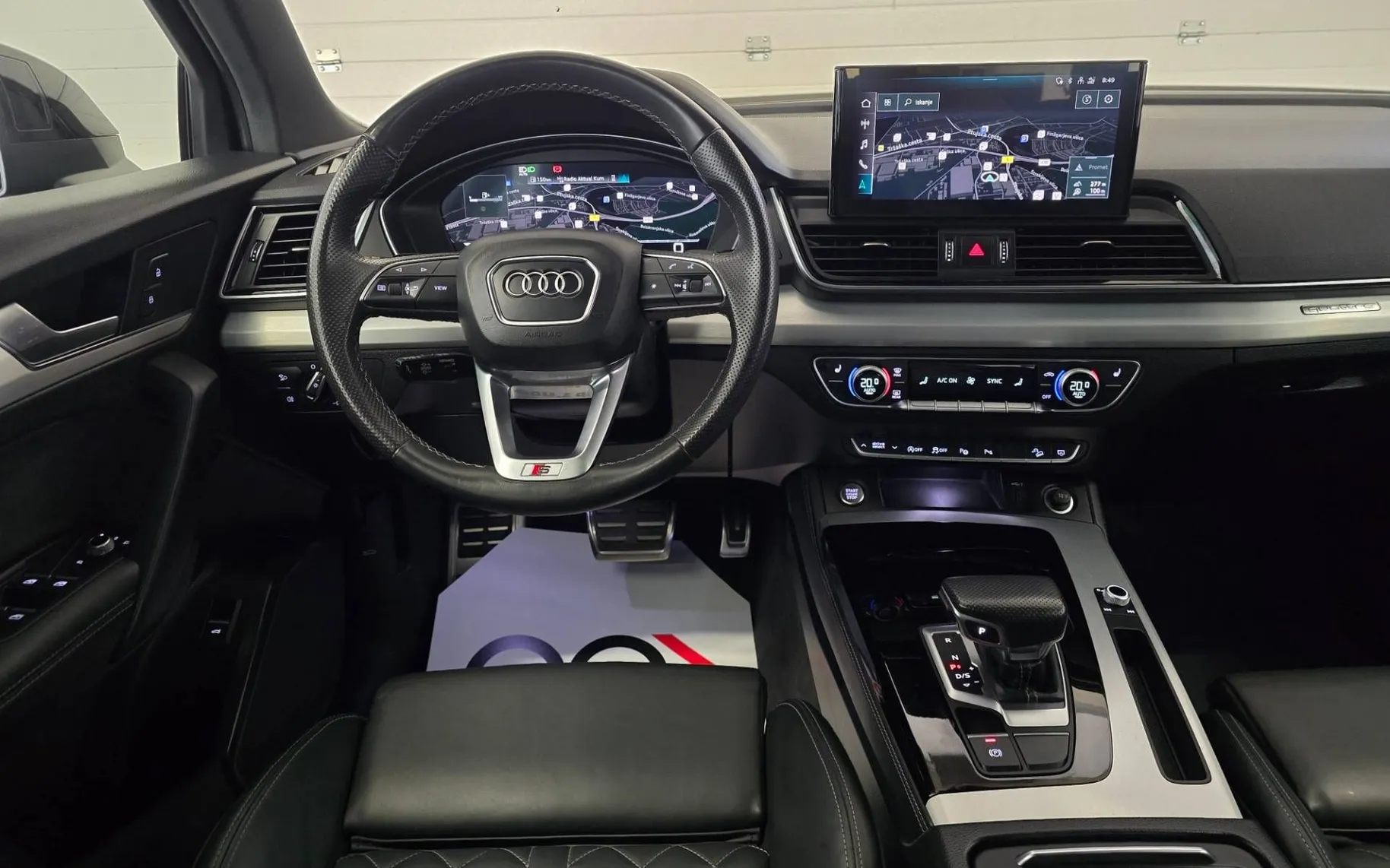 Notranja slika - Audi Q5 - quattro 40 TDI Advanced S tronic S-line - 11