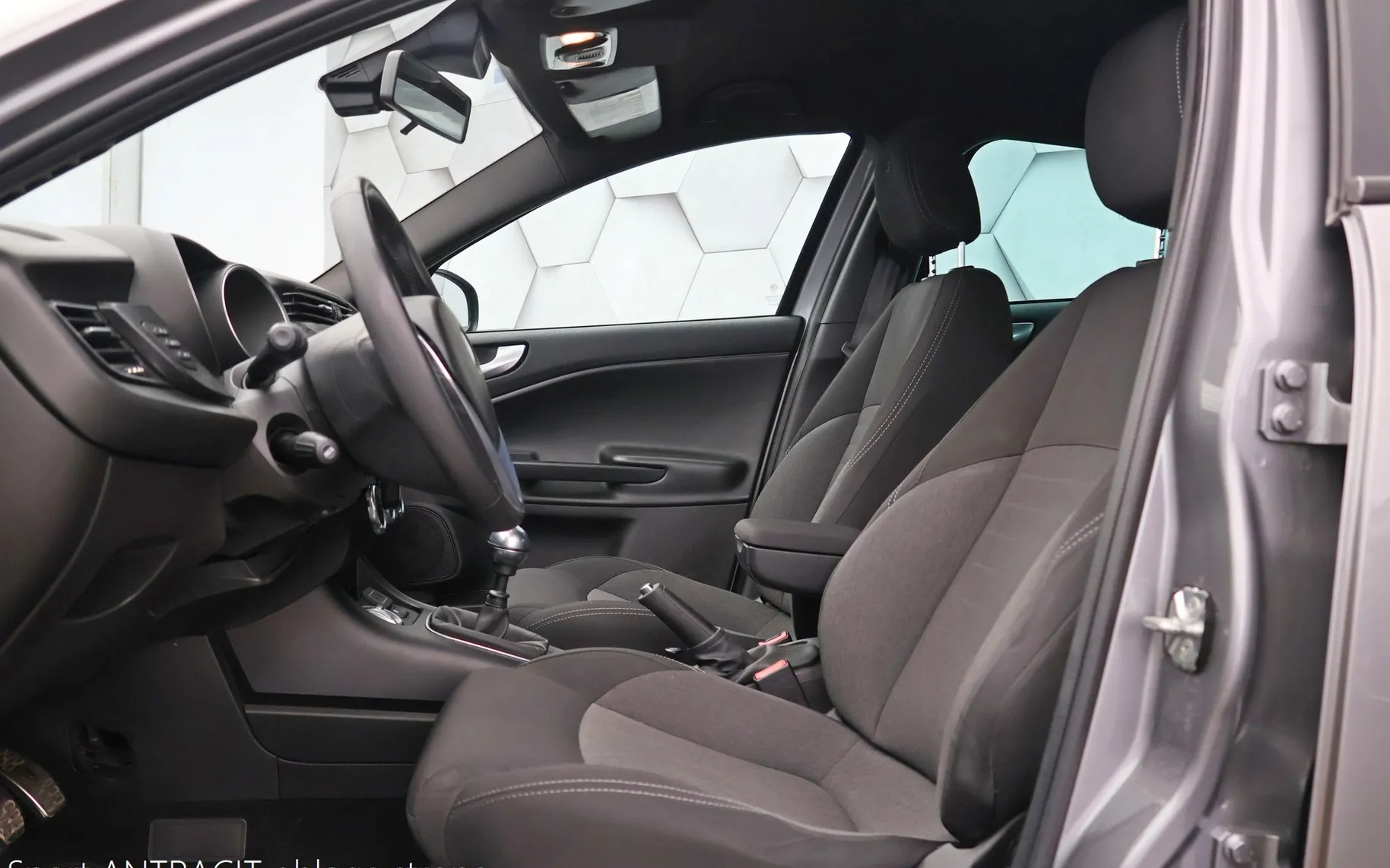 Zunanja slika - Alfa Romeo Giulia - Giulietta 1.6 JTD-Multijet Super 120KM - 17
