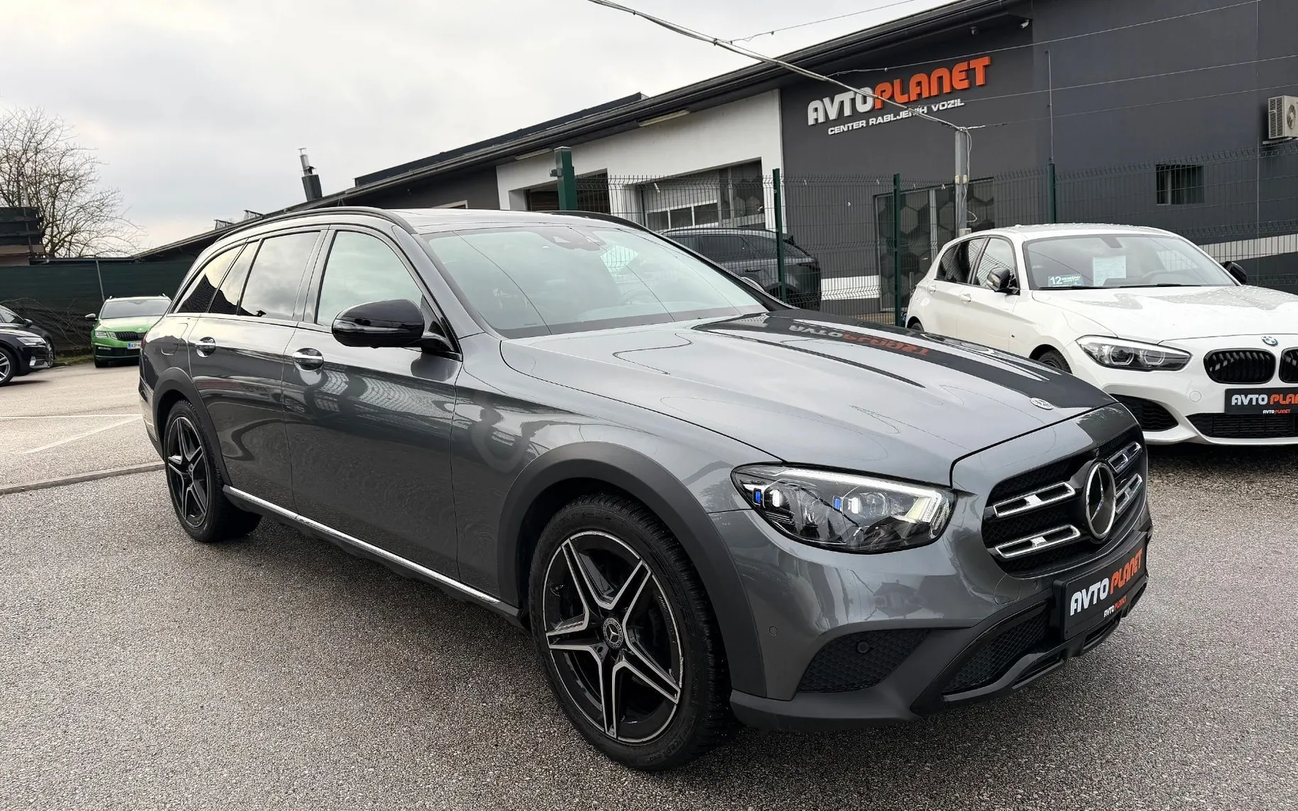 Zunanja slika - Mercedes-Benz E-Razred - E 220 d 4MATIC All-Terrain AIRMATIC LED ACC HEADuP - 5