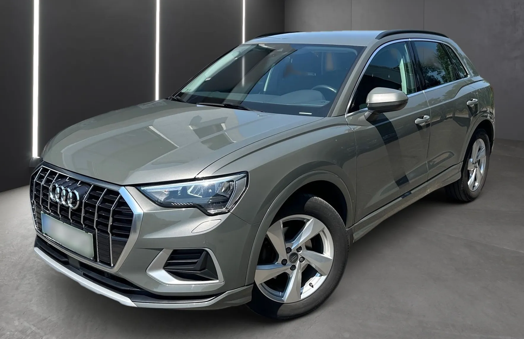 Zunanja slika - Audi Q3 - 35 TFSI S tronic FULL LED NAVI WEBASTO LANE A PD - 2