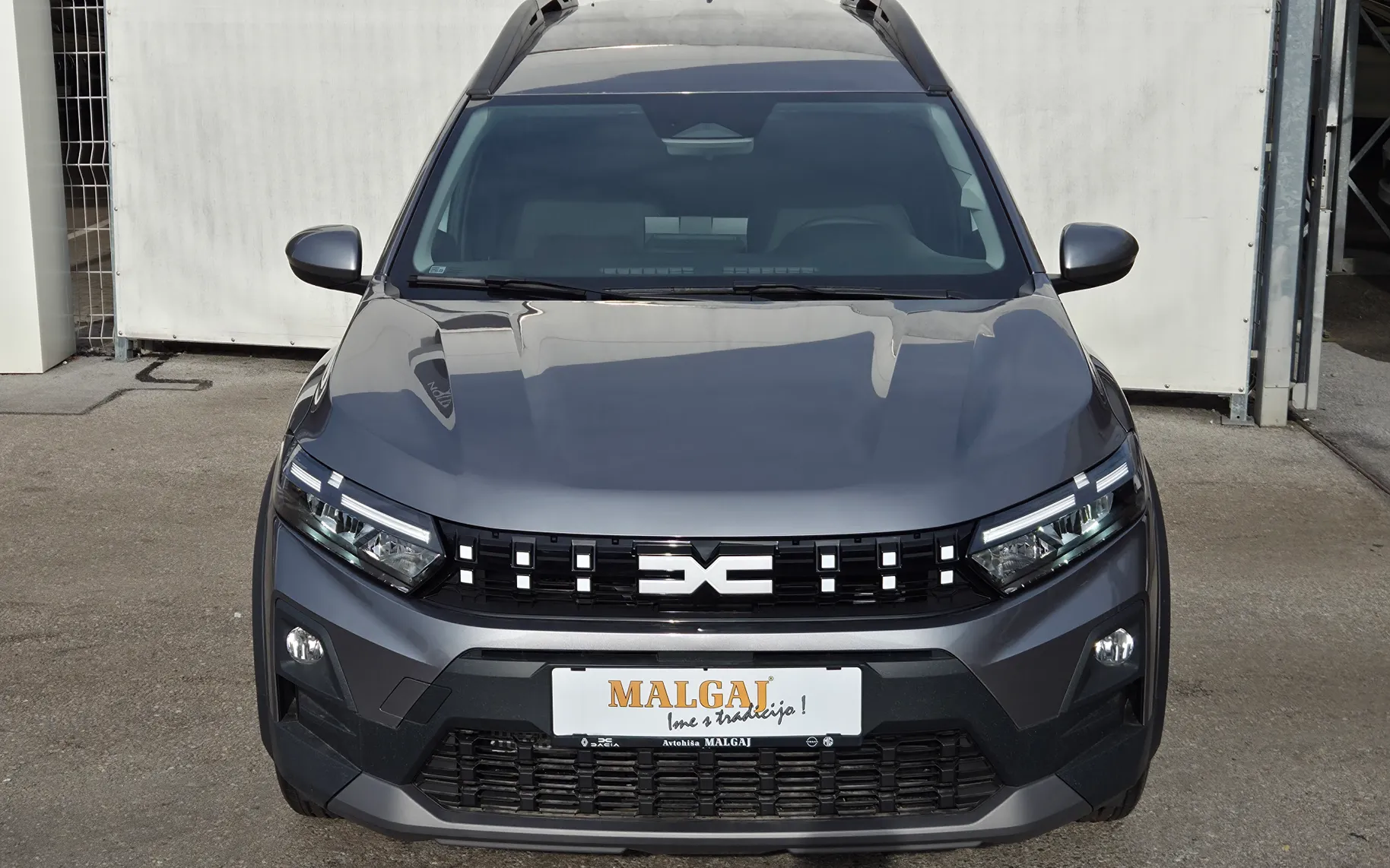 Zunanja slika - Dacia Jogger - Expression 110 + Paket Varnost + My Revision - 3