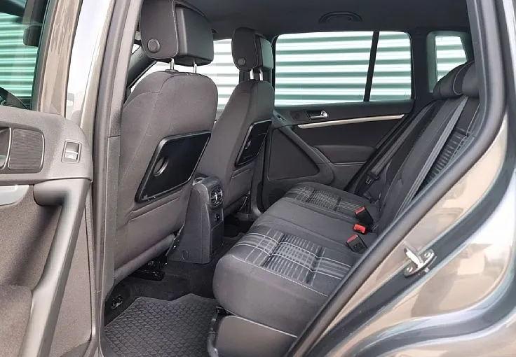 Zunanja slika - Volkswagen Tiguan - 2.0 TDI-110KW-4X4+VELIKI SERVIS-KAMERA-GR.SED- - 8