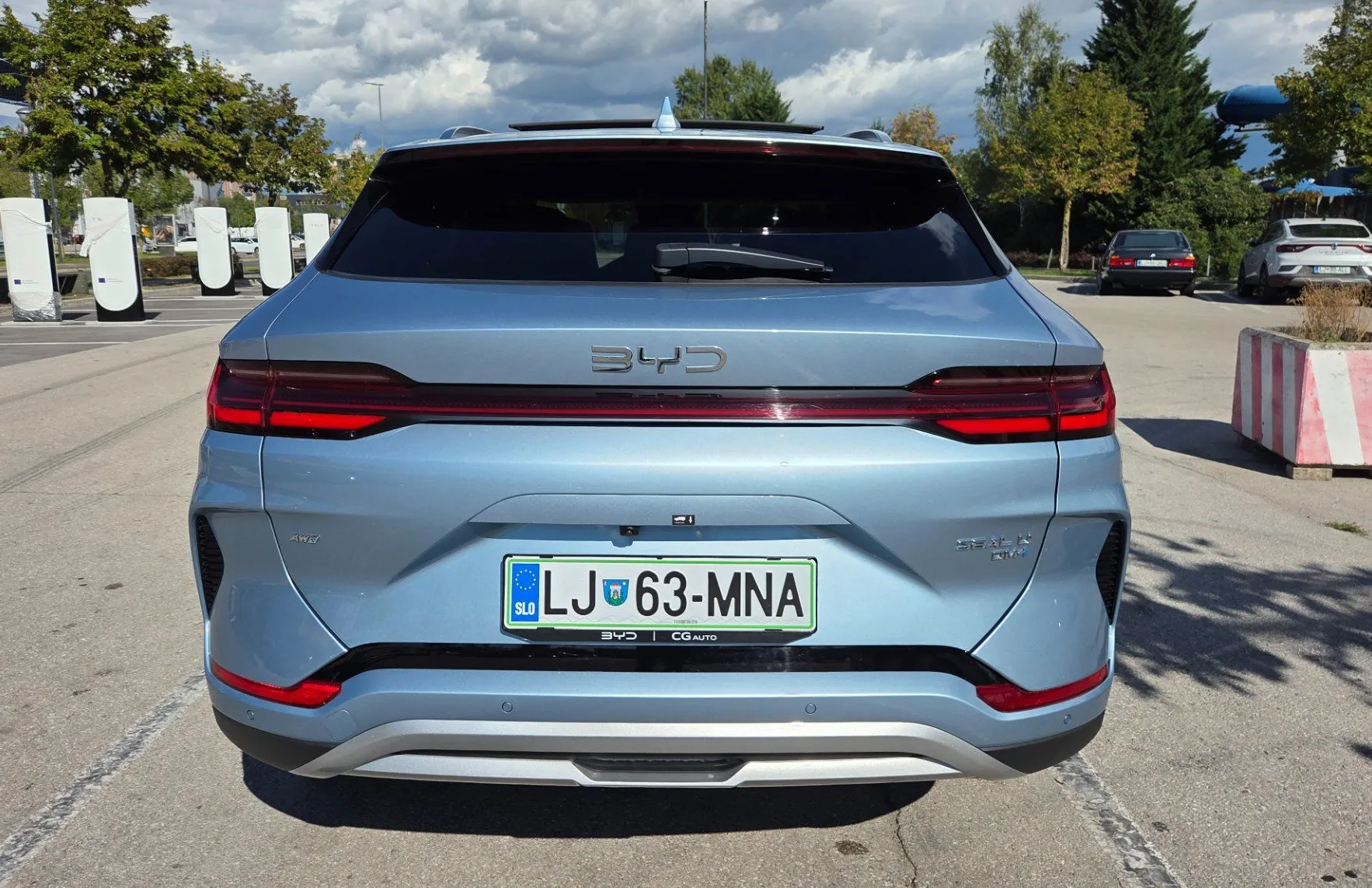 Zunanja slika - BYD SEAL U - DM-i PHEV 18.3kWh AWD Design - 5