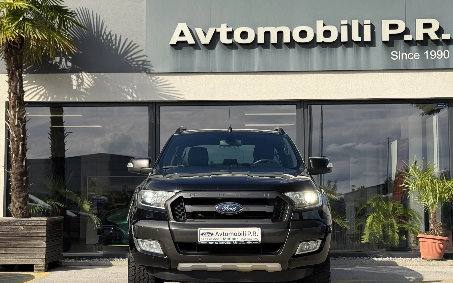 Zunanja slika - Ford Ranger - 3.2 TDCI DC 4X4 A6 WILDTRAK 1.LASTNIK SLO ROLO - 2