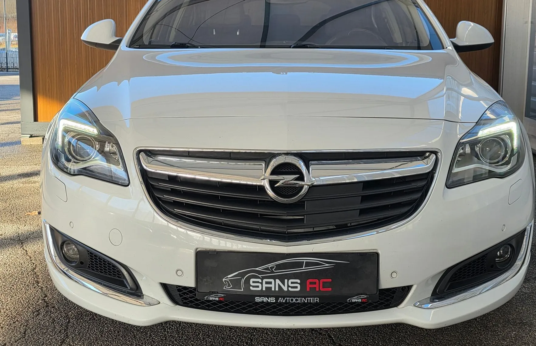 Zunanja slika - Opel Insignia - 2.0 CDTI OPC LINE- SLO-KAM - MRTVI KOT - GL. SERV - 2