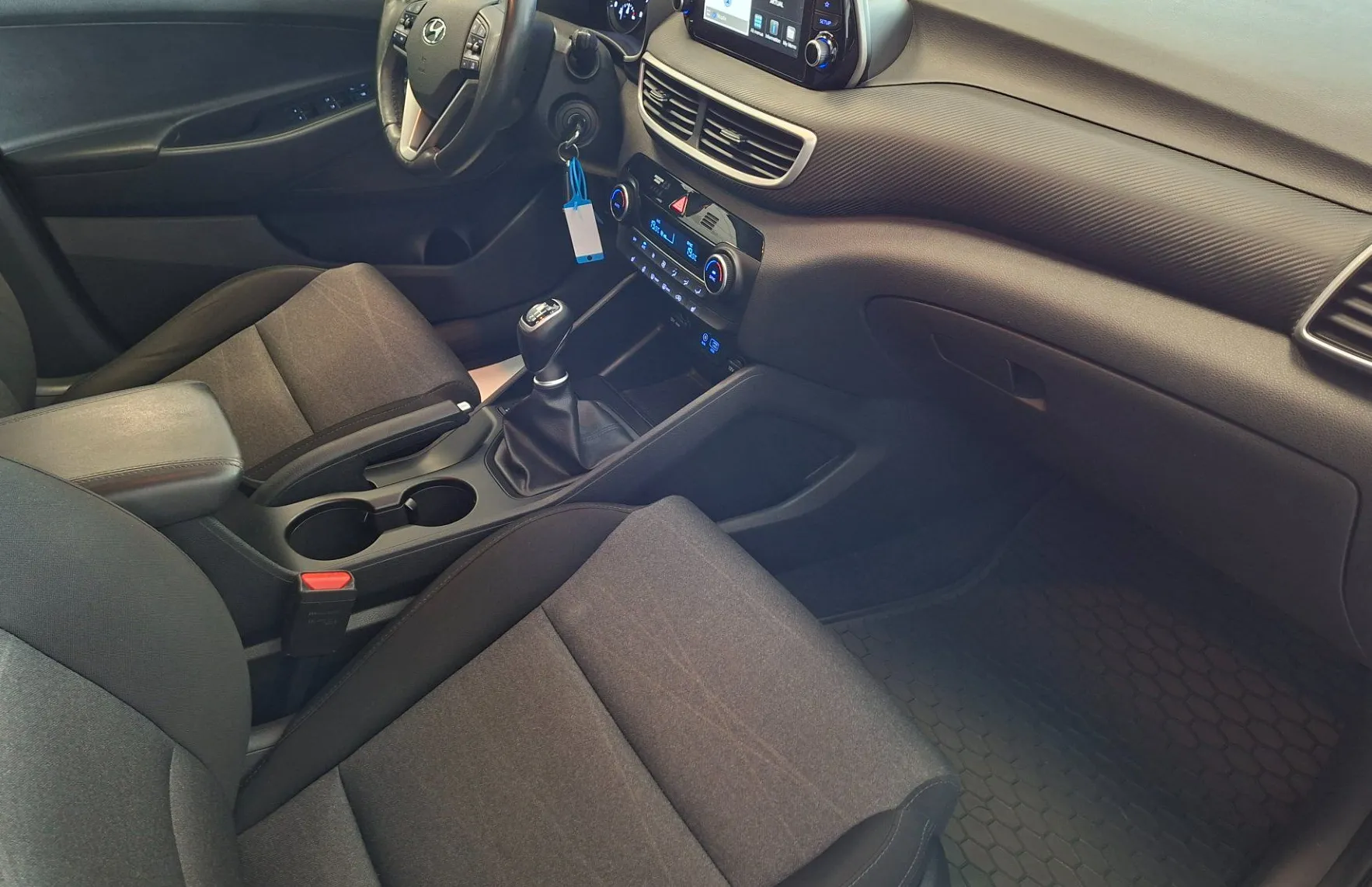 Zunanja slika - Hyundai Tucson - 1.6 GDI PREMIUM-SLO-1.LAST.-LED-NAVI-KAMERA- - 9