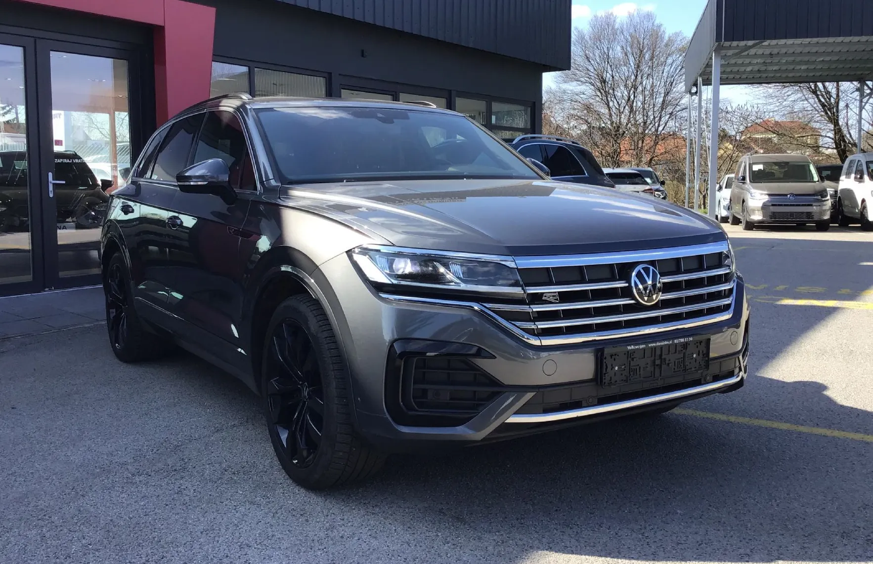 Zunanja slika - Volkswagen Touareg - V6 TDI BMT R-Line 210  285 - 1