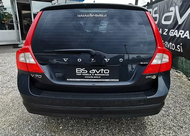 Zunanja slika - Volvo V70 - D2 Summum-NAVI-USNJE-PDC-ALU - 6