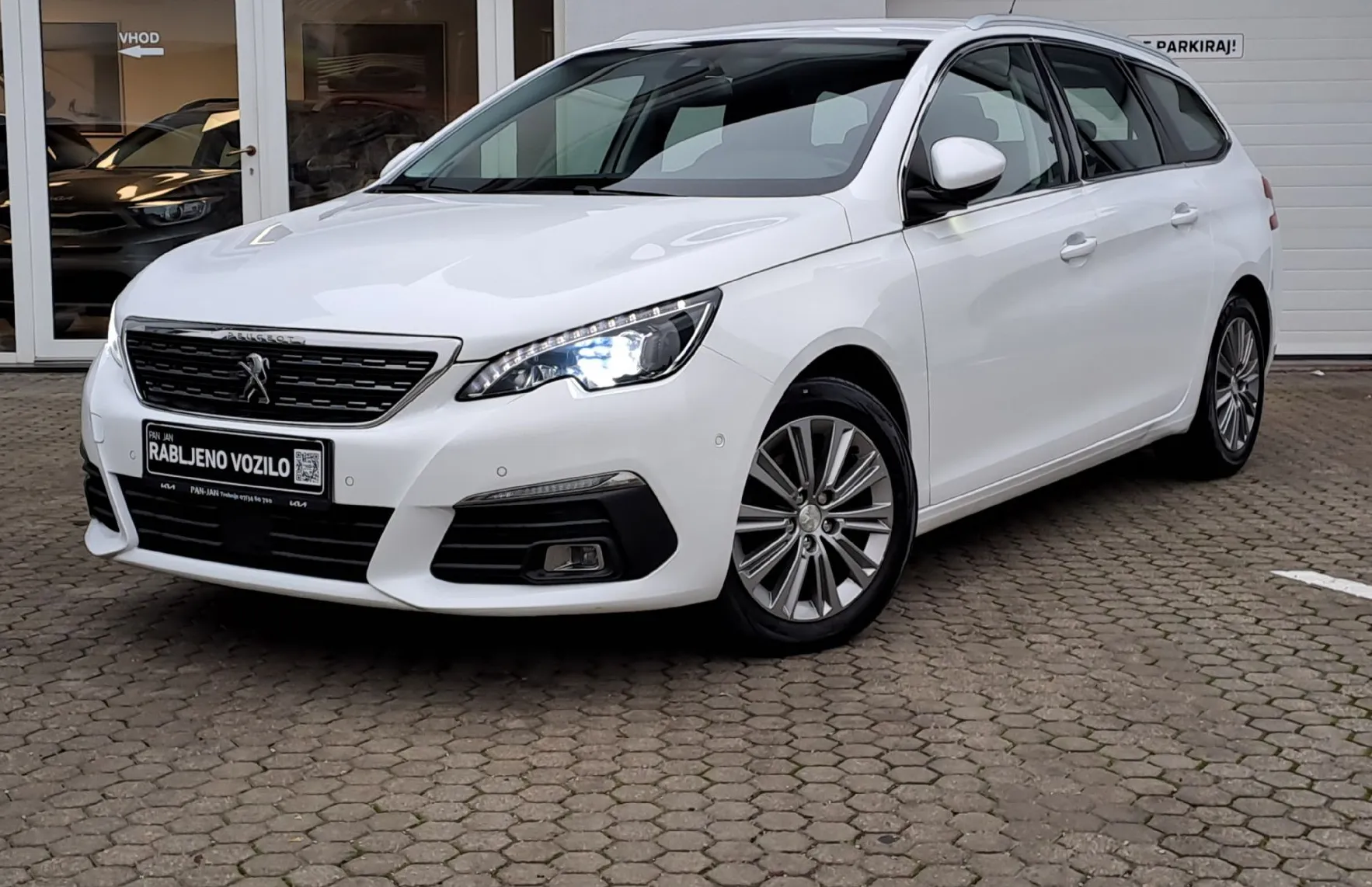 Zunanja slika - Peugeot 308 - 1.5 BlueHDi 130 STT ALLURE - 1