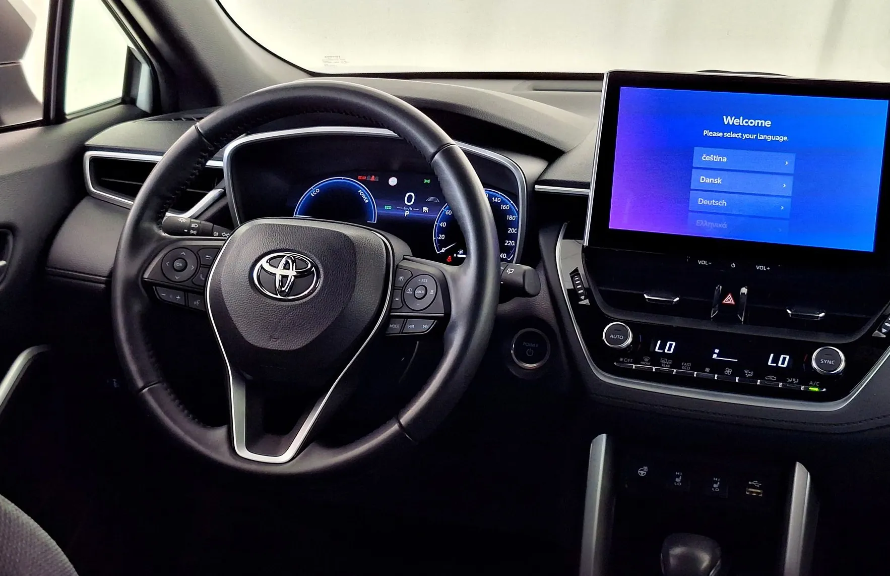 Zunanja slika - Toyota Corolla Cross - Hybrid 2.0 VVT-i Style•SLO•KAMERA•GRETJE SEDEŽEV - 9