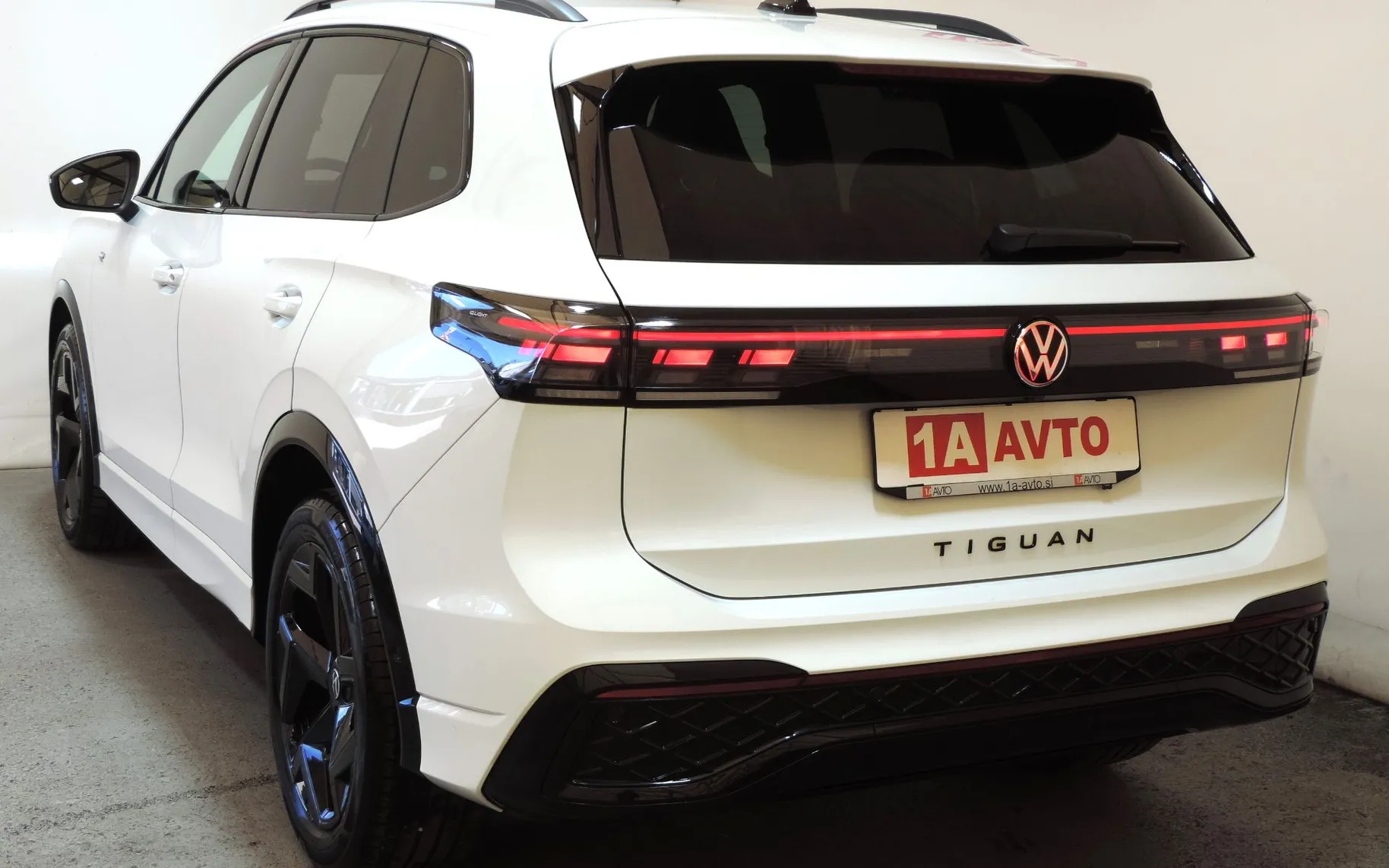 Zunanja slika - Volkswagen Tiguan - 1.5 eTSI BMT R-Line DSG - 7