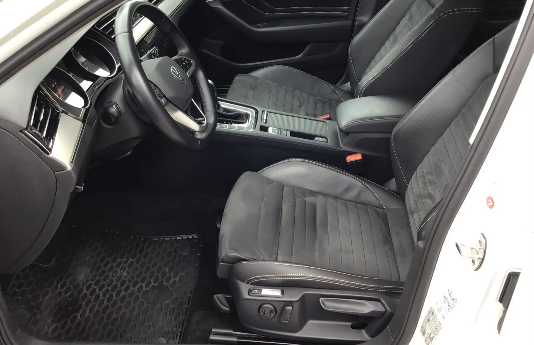 Zunanja slika - Volkswagen Passat - Variant 2.0 TDI BMT SCR Elegance DSG - 10