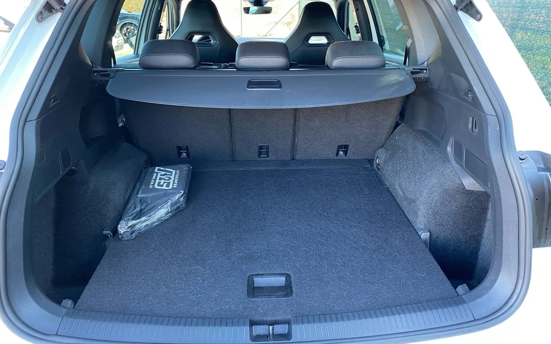 Notranja slika - Seat Tarraco - 4Drive 2.0 TDI FR DSG - 12