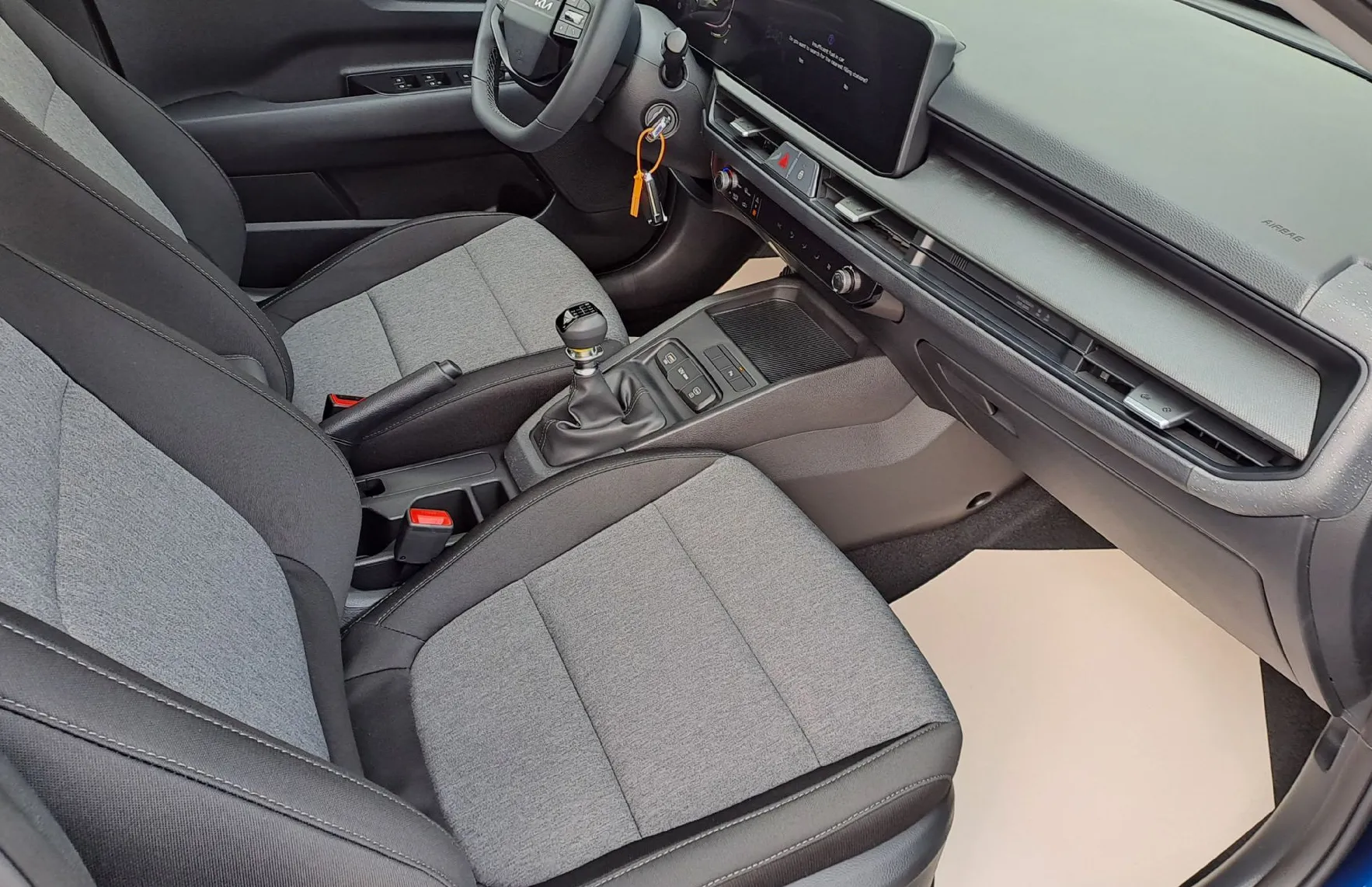 Zunanja slika - KIA Stonic - 1.0 T-GDi 73.6 kW  100 KM  LX Life M T - 6