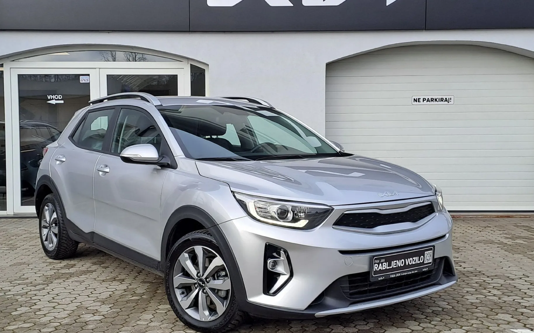 Zunanja slika - KIA Stonic - 1.0 T-GDi 73.3 kW 100 KM  EX Fresh M T - 2