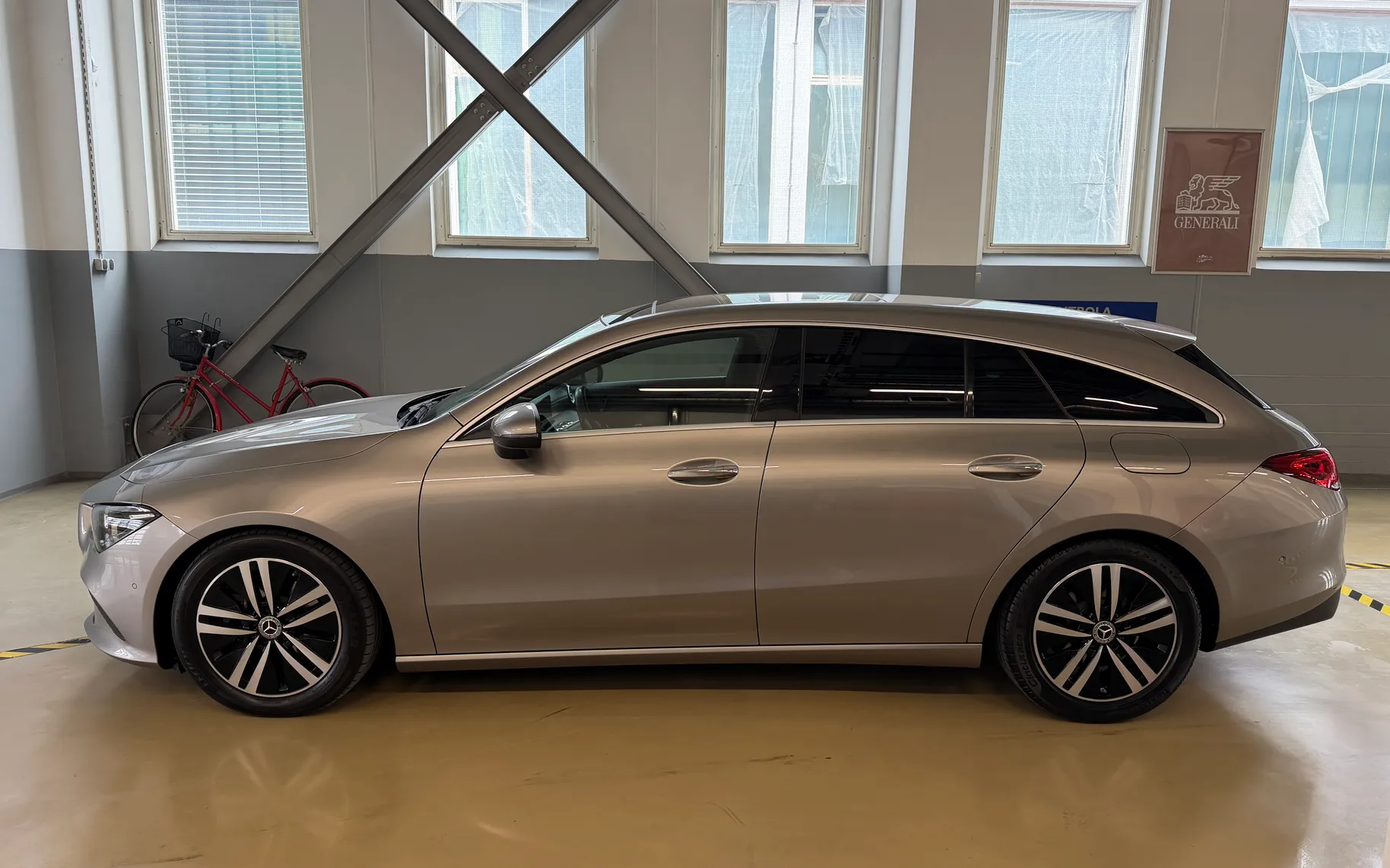 Zunanja slika - Mercedes-Benz CLA-Razred - 200d - 4