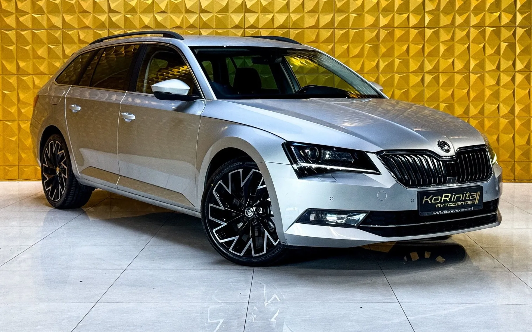 Zunanja slika - Škoda Superb - 1.6 TDI KAMERA-NAVI-MULTIFUNKCIJA - 3